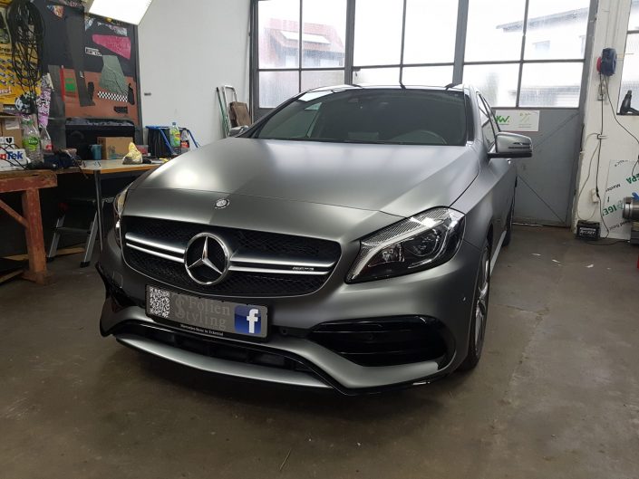 Mercedes A45 AMG